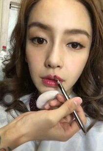 明星化妆前化妆后,从素颜到璀璨，华丽蜕变全过程