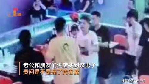 床上老公摸老婆胸视频,床上亲密互动视频揭秘